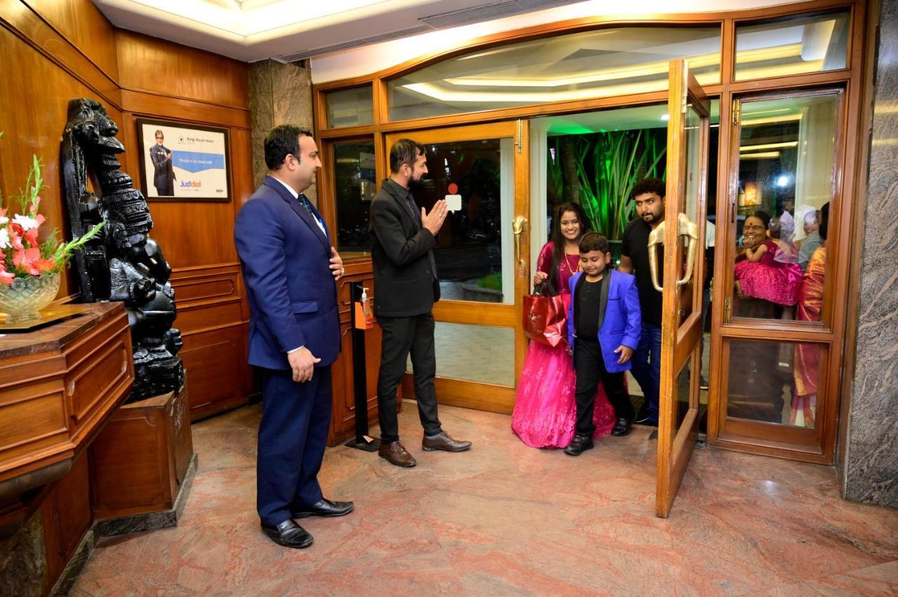 Maya'S Kings Kourt Mysore Bagian luar foto