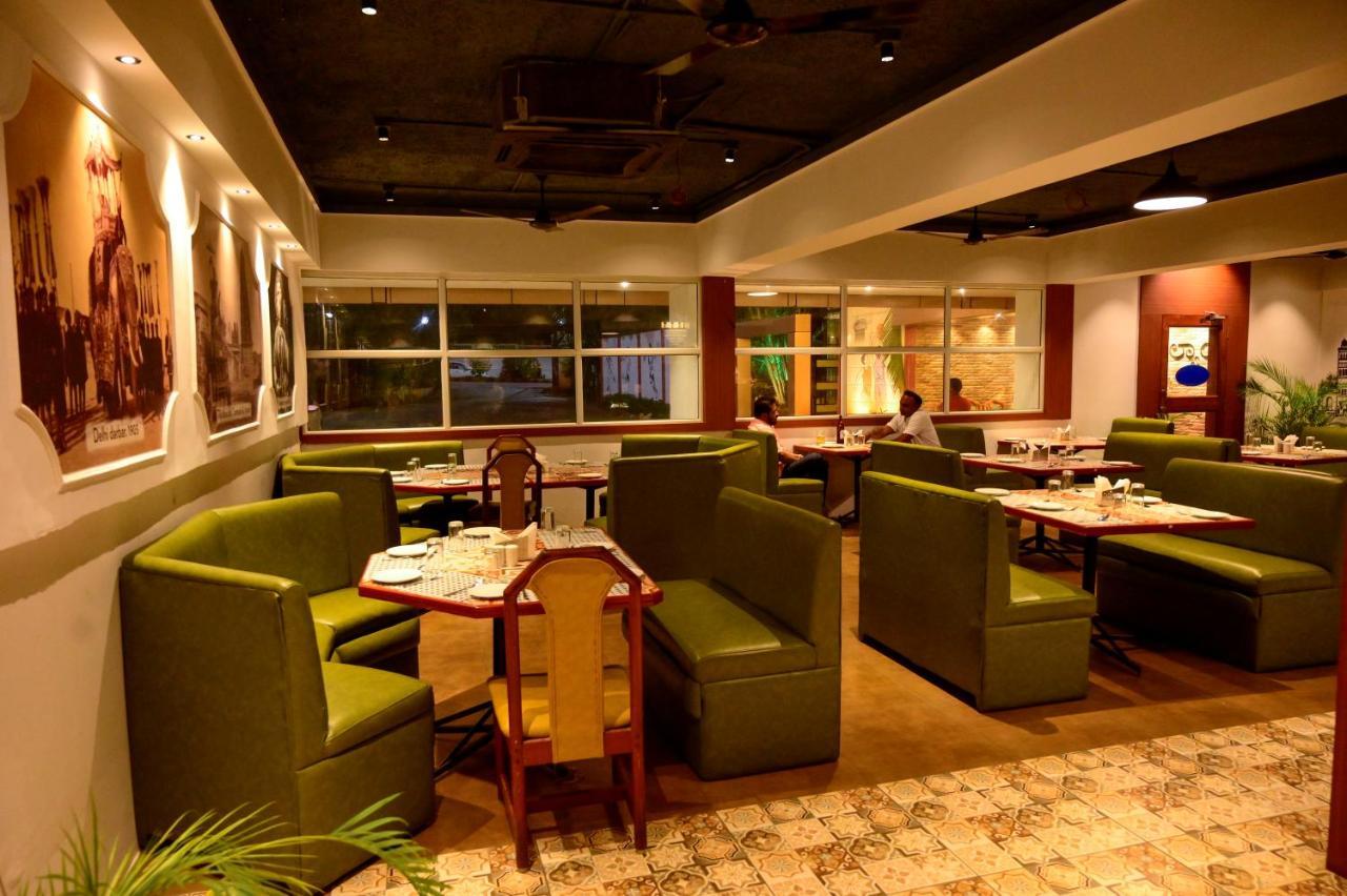 Maya'S Kings Kourt Mysore Bagian luar foto