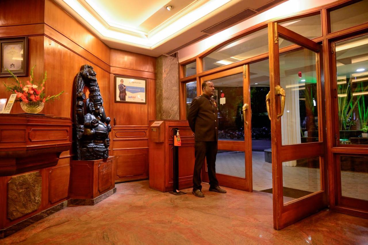 Maya'S Kings Kourt Mysore Bagian luar foto